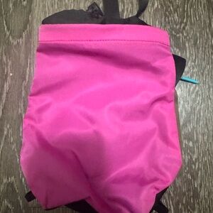 Lululemon Athletica water carrier bag